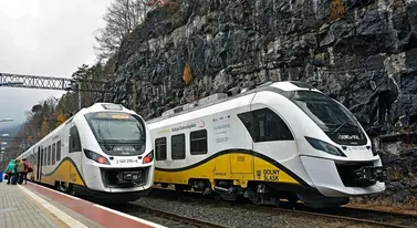 Polski producent pociągów pozywa hakerów. Firma ma tupet po tym co robiła