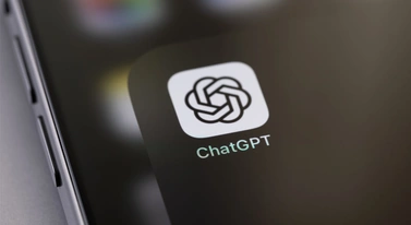 Nowy model GPT-5.4 już w ChatGPT. Potrafi sterować komputerem