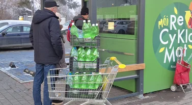 Polacy powiedzieli, co myślą o systemie kaucyjnym. "Przymusowa tresura"