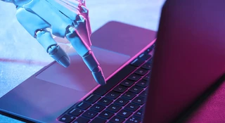 Boty dominują w internecie. Ponad połowa ruchu to AI