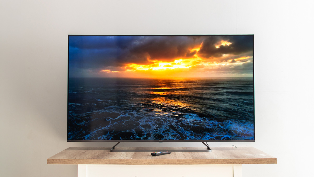 Telewizor Sharp Aquos JP7000 – ten miniLED namieszał w średniej półce. Recenzja