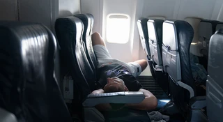 United Airlines wprowadza Relax Row - fotele-łóżka do spania w samolocie
