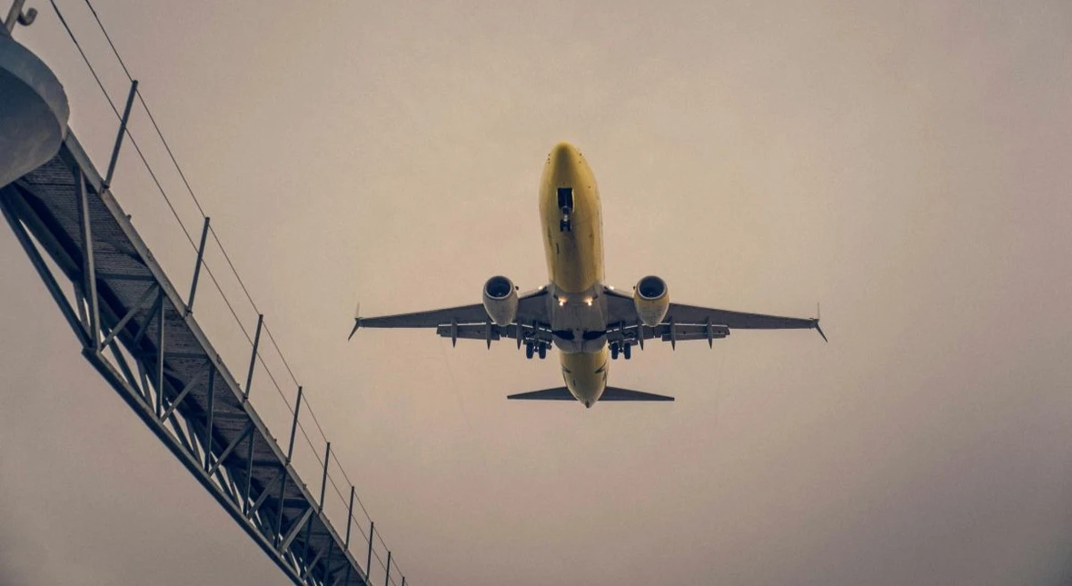 Image for Nie polecisz tanio na wakacje. Podziękuj Trumpowi