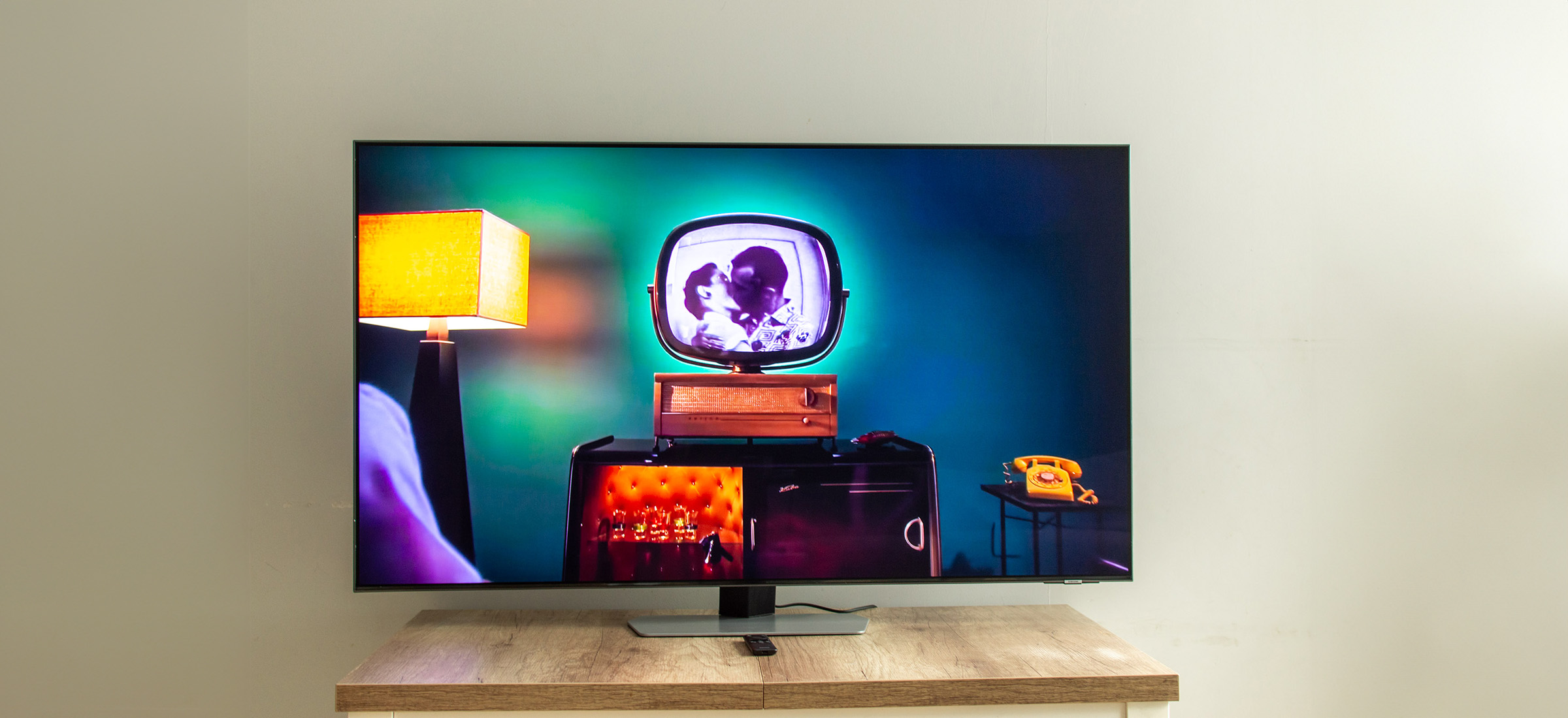 Telewizor QLED bez powłoki QLED? Koniec wprowadzania w błąd