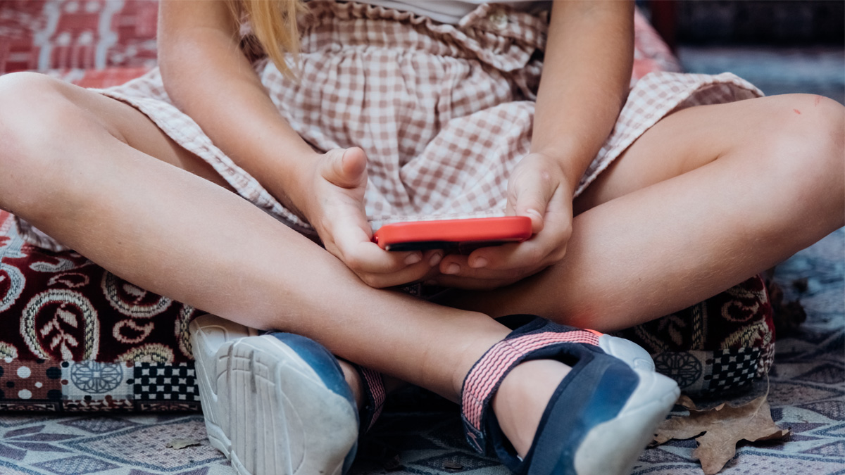 Whatsappa od dziś zainstalują także dzieci. Ale jest haczyk