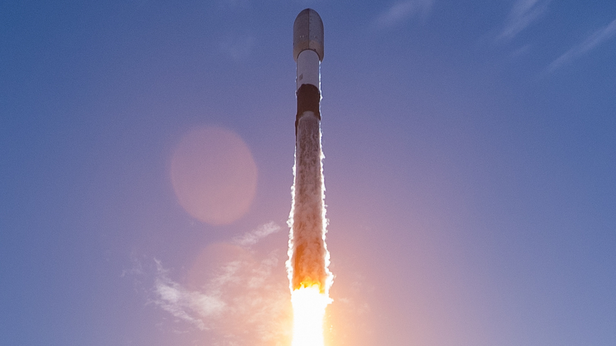 SpaceX zgubiło rakietę. Gigantyczny kosmiczny śmieć uderzy w Księżyc