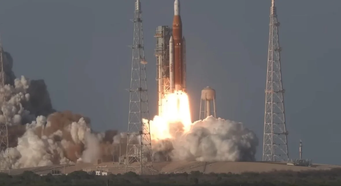 Image for Artemis 2 poleciał w kierunku Księżyca. Ruszyli, ale nie bez kłopotów