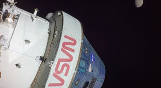 Ludzkość wraca w okolice Księżyca, a NASA ujawniła właśnie, jak dokładnie będzie wyglądać każdy z dziesięciu dni historycznej misji Artemis 2. Przed wami pełen wyzwań i kosmicznych rekordów, rozpisany krok po kroku harmonogram lotu, który po ponad pół wieku ponownie przetrze nam szlak na Srebrny Glob.