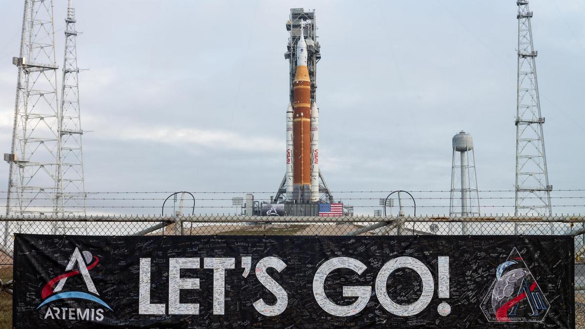 Powrót ludzi na Księżyc to prawdziwa uczta. Menu astronautów na 10 dni lotu