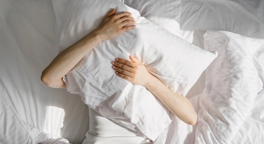 Nie śpią, bo słyszą automaty paczkowe. Miasto ma ich gdzieś