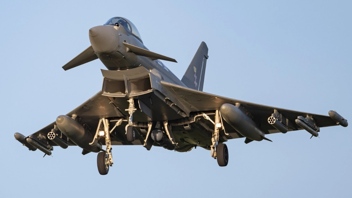 Myśliwce dostaną nową zabawkę. Prawdziwy bat na drony