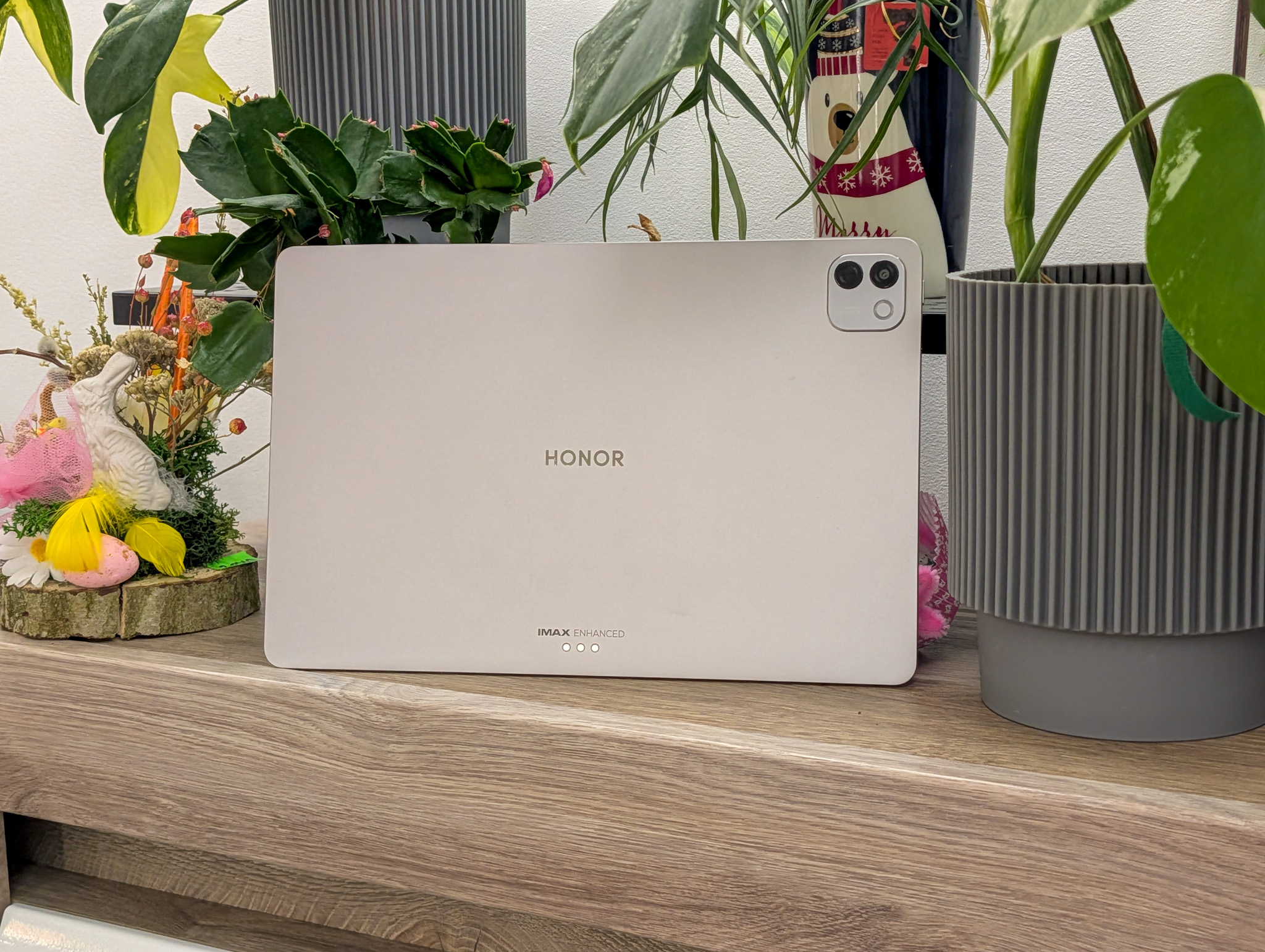 Honor MagicPad 4 genialnie udaje laptopa. Najpierw się zachwyciłem, potem zacząłem liczyć