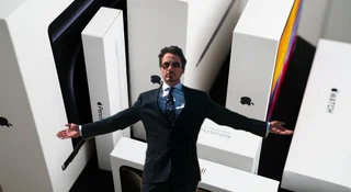 iPhone Ultra MacBook Ultra