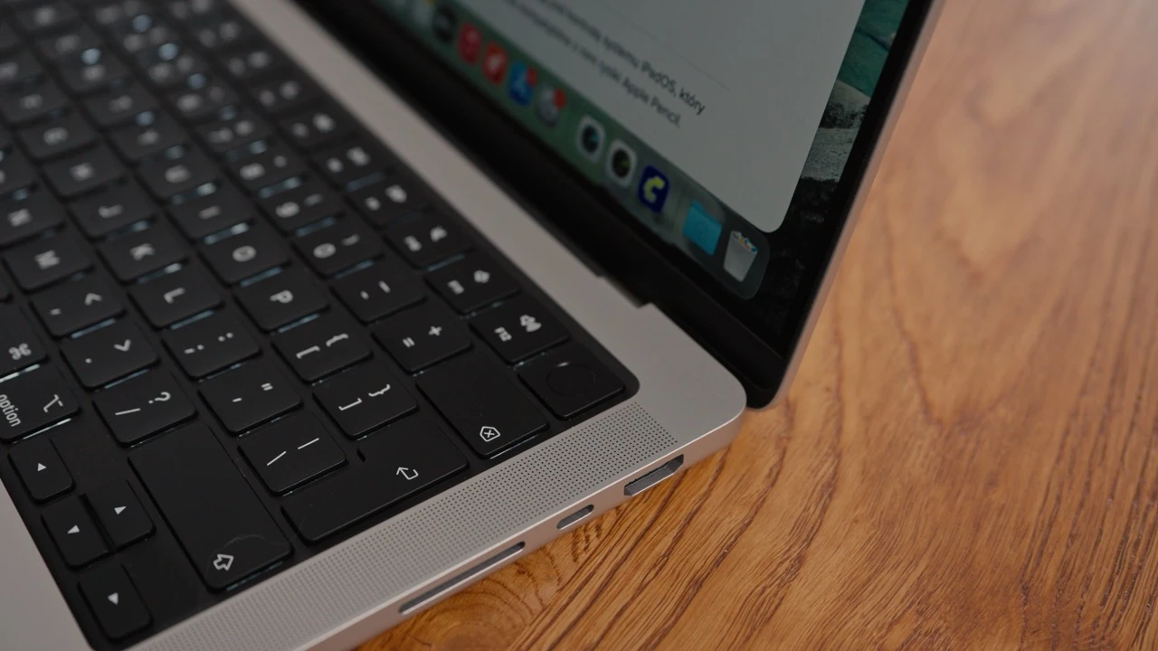 macbook-pro-2026-apple-m5-max-recenzja-05-touch-id 