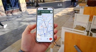 Powiedz mapom w Mapach Google