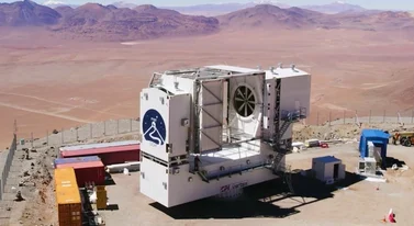 Zbudowali potężne oko na pustyni. Zajrzą na sam początek czasu