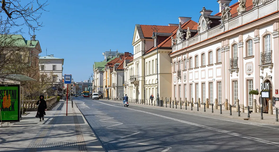 Image for Operator pokazał, jak opustoszały polskie miasta w święta. Potężna skala