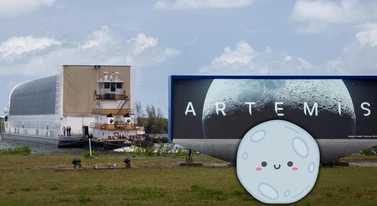 64-metrowa rakieta Artemis III zaczyna się składać. NASA wchodzi w kluczowy etap