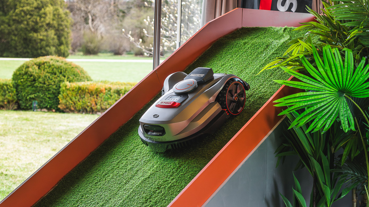 Ten robot wykryje jeża. Będziesz go chciał w swoim ogrodzie