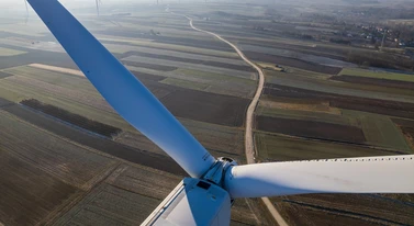 Spalił się wiatrak i się zaczęło. "Ekologiczny dym"