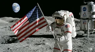 NASA opublikowała szczegóły dotyczące swojej bazy na Księżycu, której powierzchnia będzie miała setki kilometrów kwadratowych. Agencja planuje rozpocząć budowę w 2029 r. i już zamówiła lądowniki, łaziki oraz drony. Koszt powstania bazy na Księżycu to 20 mld dol.