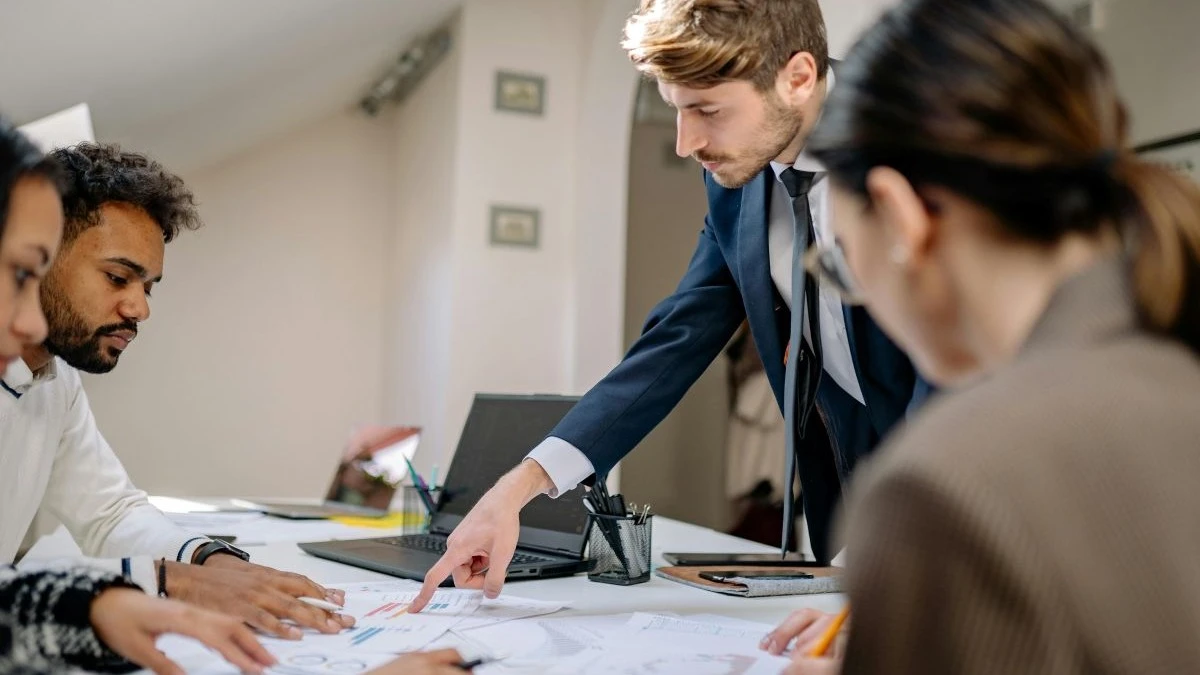 Czym się zajmuje project manager? Praca, obowiązki, zarobki