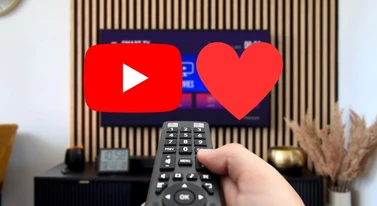 Polacy wypinają się na telewizję. Na naszych telewizorach gra coś innego
