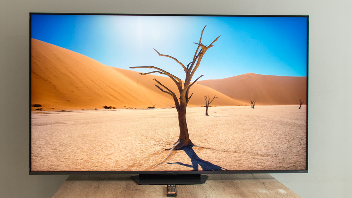 Dlaczego telewizor RGB MiniLED to świetny wybór? Opowiem na przykładzie Hisense UR9S