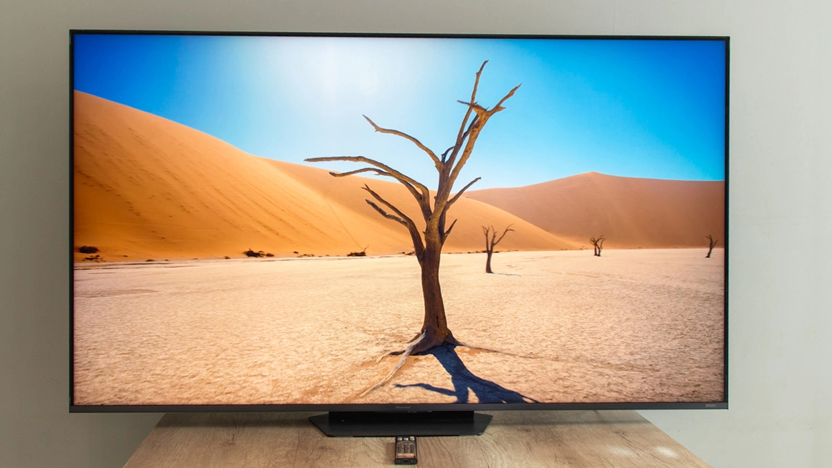 Dlaczego telewizor RGB MiniLED to świetny wybór? Opowiem na przykładzie Hisense UR9S