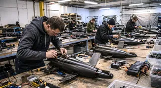 Dron na drona zamiast rakiety za fortunę. Ukraina zmienia obronę nieba
