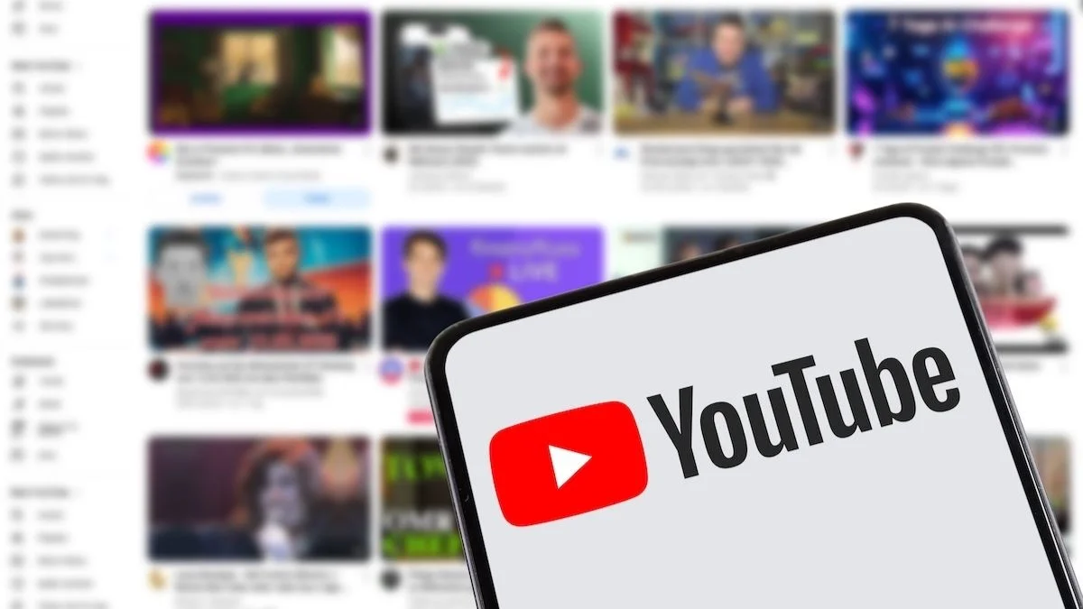 YouTube oznaczenie AI
