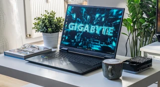 Test laptopa GIGABYTE GAMING A18 Pro - 18 cali ekranu, nietypowa cena i RTX 5080