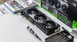 Co potrafi „złoty środek” dla graczy. Test INNO3D GeForce RTX 5070 Ti z agentem 007