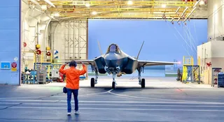 Polskie F-35 będą miały wkrótce drugą bazę. Jej budowa to gigantyczna inwestycja, której koszt wyniesie blisko 3 mld zł. W 21 Bazie Lotnictwa Taktycznego w Świdwinie trwają już intensywne prace.