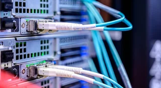 450 terabitów na sekundę przez kabel zakopany pod Londynem