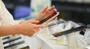 Ceny telefonów wymykają się spod kontroli. "Najlepszy czas na kupno był wczoraj"