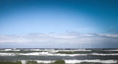 Wchodzisz na plażę, a tu wiatraki. Mieliśmy ich nie widzieć, wyszło jak zawsze