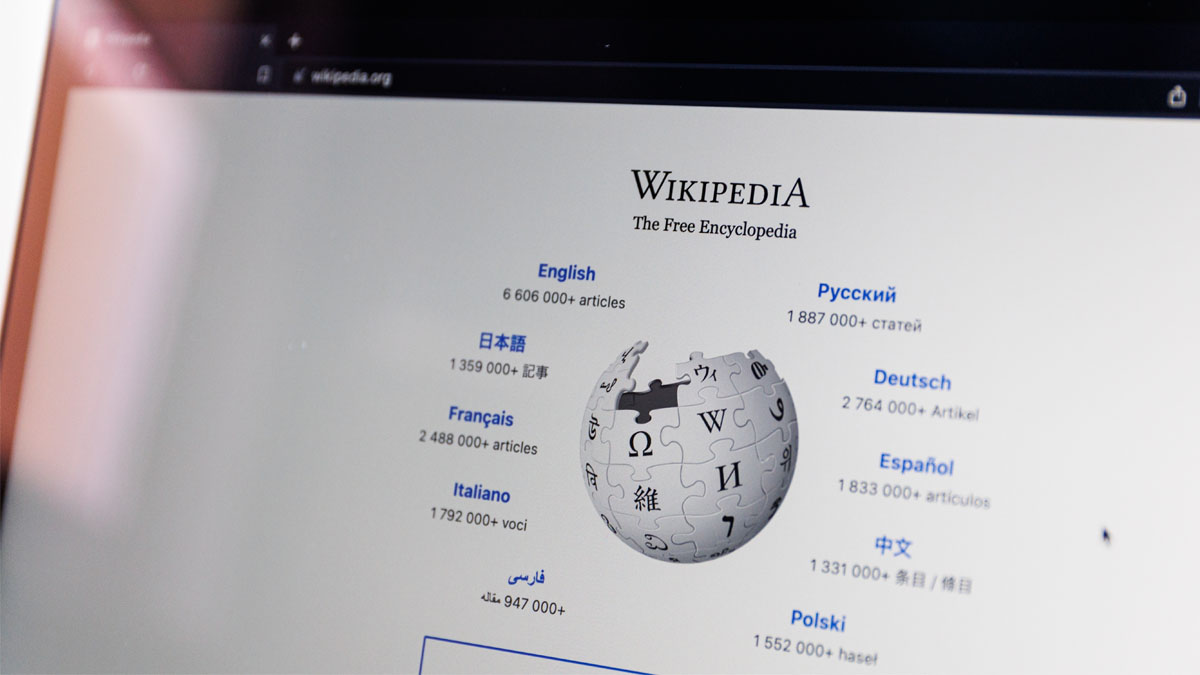 Wikipedia banuje własnego współzałożyciela. „To był sąd kapturowy”