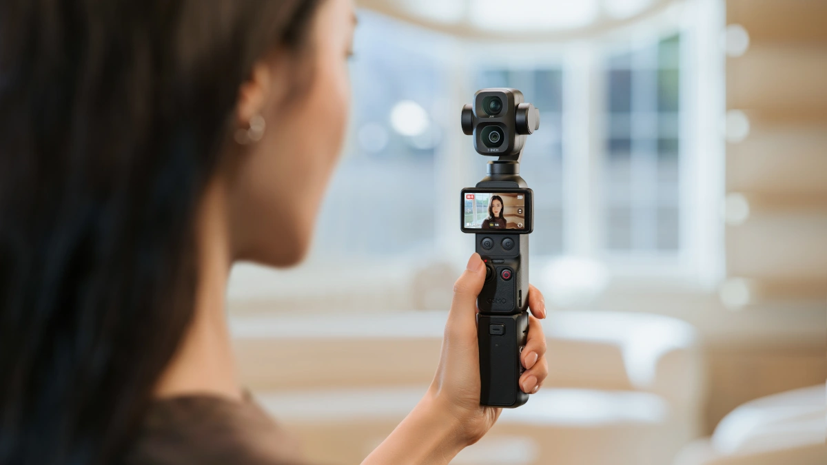 Osmo Pocket 4P to 12 lat dziedzictwa DJI w tworzeniu mobilnego wideo i nagrodzona nagrodą Emmy stabilizacja z DNA serii Ronin