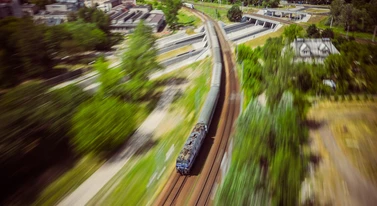 Ruletka w PKP Intercity. Płacisz za szybkość, dostajesz powolnego grata