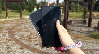 Zamiast silnej woli mam dwa telefony. Wstyd przyznać, ale działa