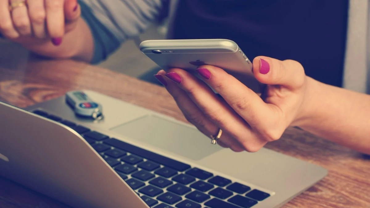 Abonament czy prepaid – kiedy warto przejść na umowę z operatorem?