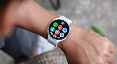 Samsung pokona Apple'a baterią. Nawet tydzień bez ładowarki