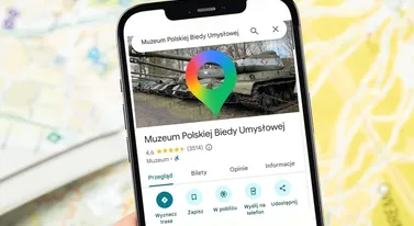 Głupi żart w Mapach Google zdemolował Warszawę. Ministerstwo odpowiada