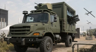 Mercedes Zetros z dronami HX-2. Niemcy szykują wojnę roju