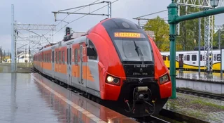 Największy przewoźnik szuka 23 pociągów z drugiej ręki