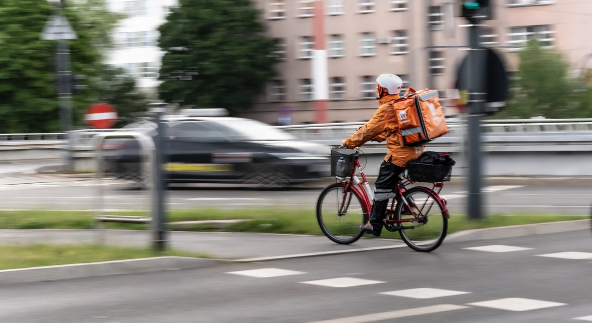 Image for "Jak komuś żal kuriera, niech da sowity napiwek". Mam dość szantażu moralnego
