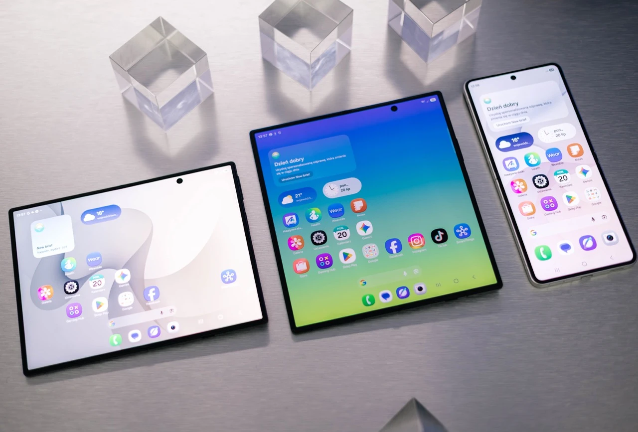 samsung galaxy z fold 8 ultra ekran vs fold 8 flip 8 