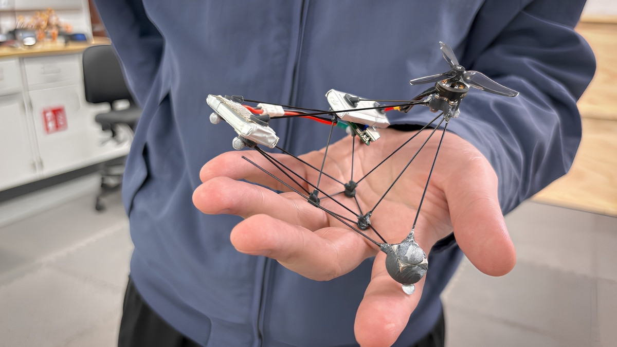 Dron znika na twoich oczach. Wystarczy, iż zacznie wirować