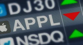 Apple bije rekordy, akcje lecą w dół. I właśnie o to chodzi